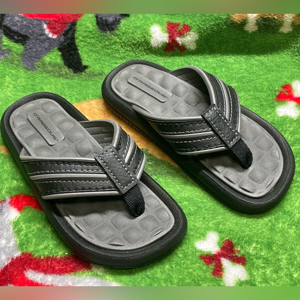NWOT O’rageous boys flip flops 11